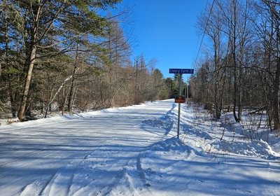 450 27 Emery Farm Rd to right Russell Rd straight