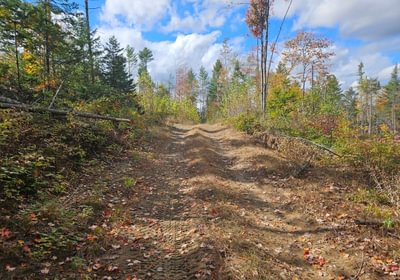 592 26 Old Schoolhouse rd on lot
