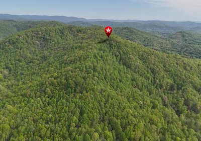 59 AFM Johnson Mountain Photo 4