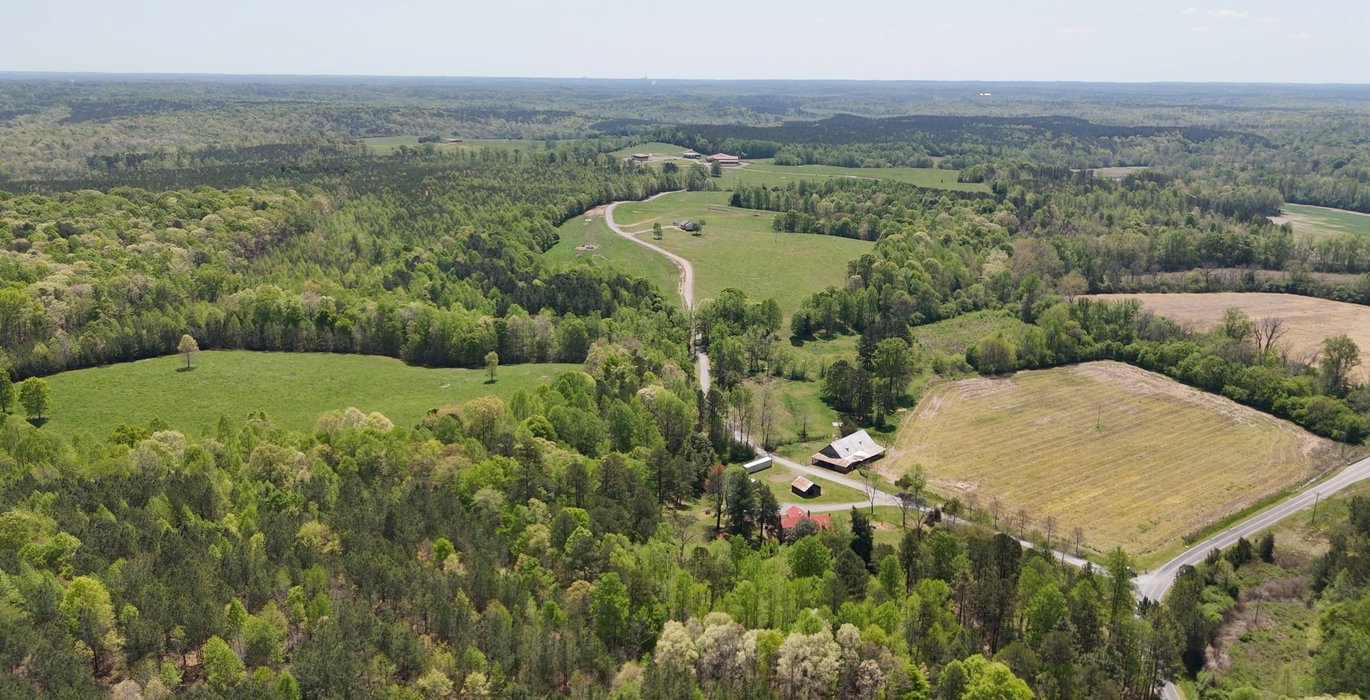 600 AFM Blue Q Ranch Photo 29