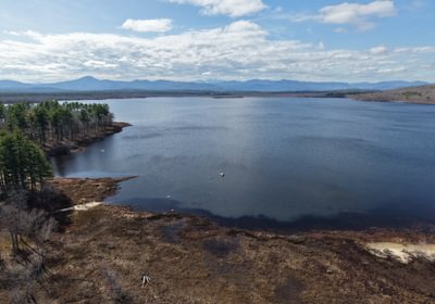 673 distant shoreline looking west
