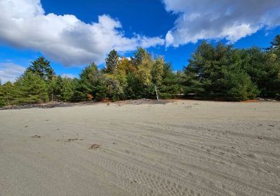 686 6 Lot showing sand resource 3