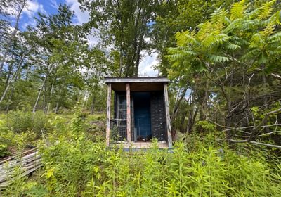 792 small outbuilding