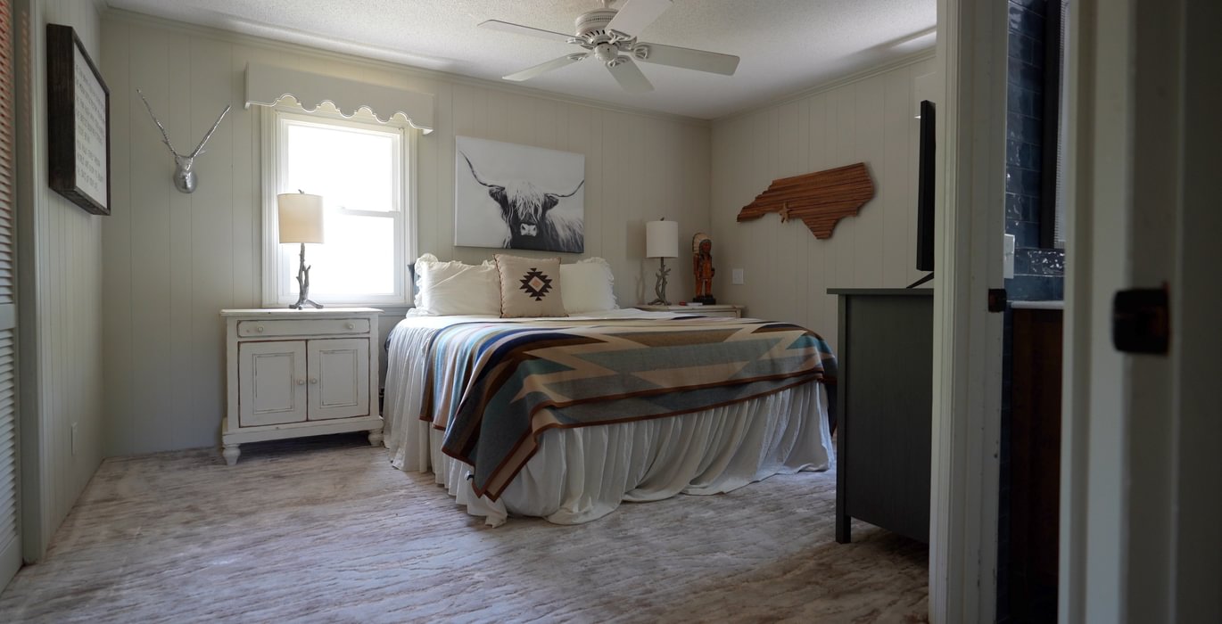 209 AFM Flat Creek Farm Photo House 4