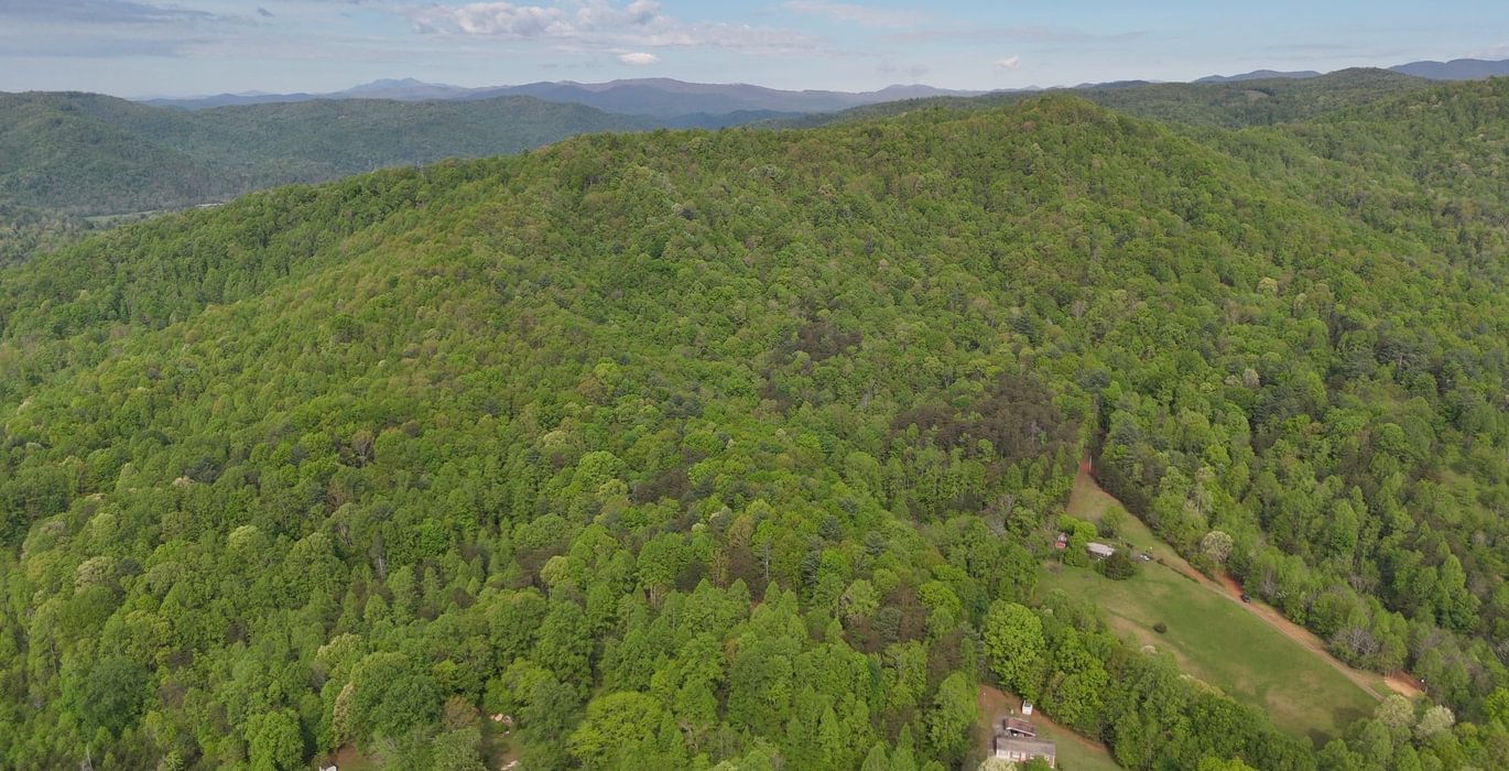 33 AFM Johnson Mountain Photo 3