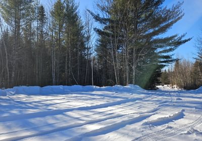 350 21 End of so called Woods Road lot on left