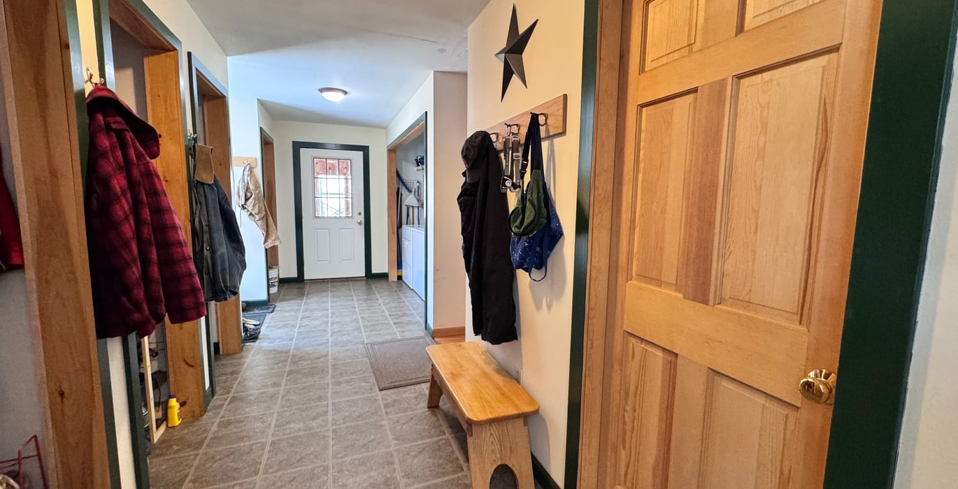395 mudroom