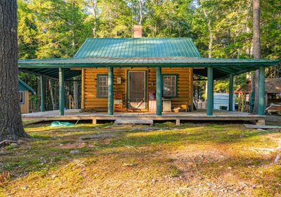 Butterfield Lodge exterior front