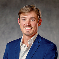 {{ user.getName() }}